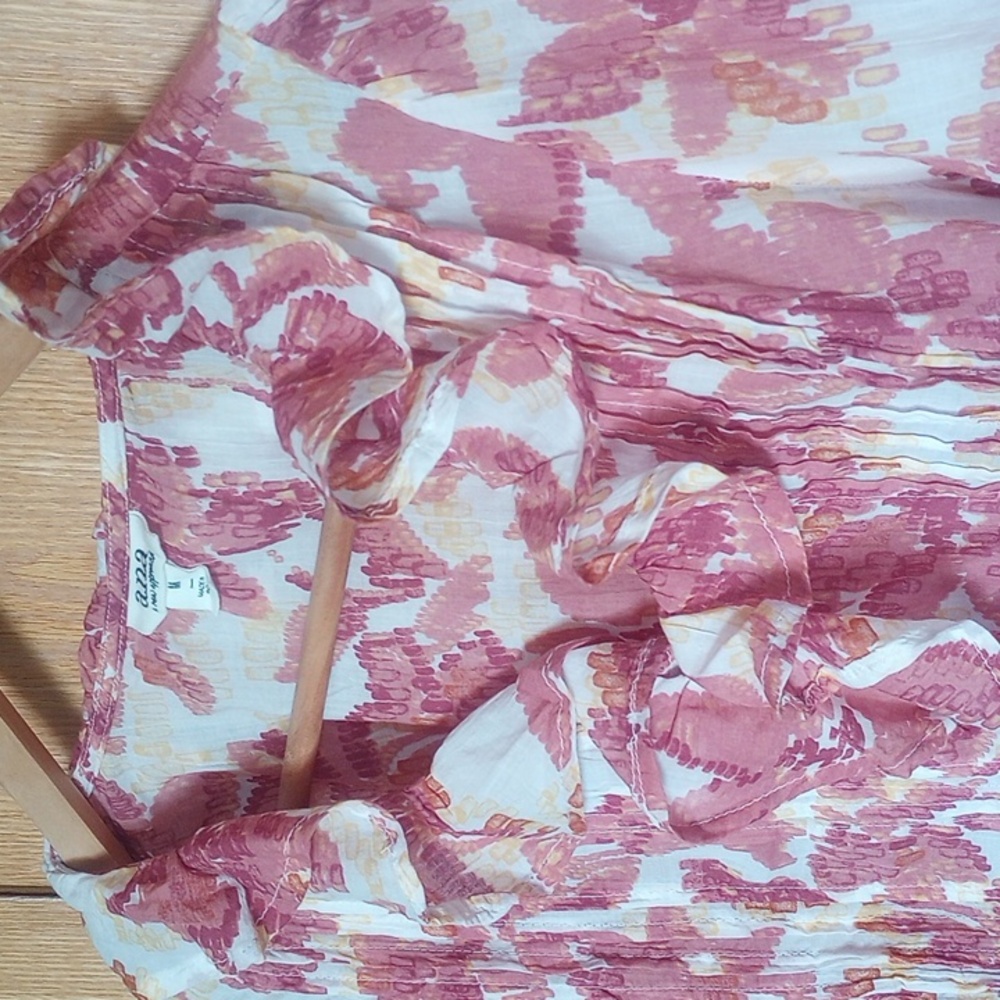 Floral Ruffle Swing Blouse - Picture 2 of 10